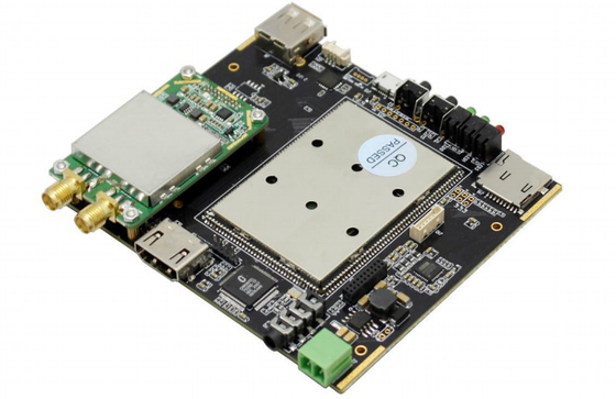 カスタマイズ可能な周波数200MHz-860MHz LKAV1210 ドローン通信用COFDMビデオ受信機モジュールPCB