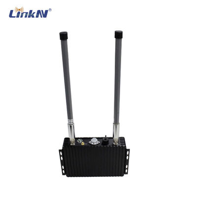 強力な険しいIP66 Vehicle-mounted LTE CPE 400MHz/600MHz/1.4GHz/1.8GHz AESの暗号化40dBm